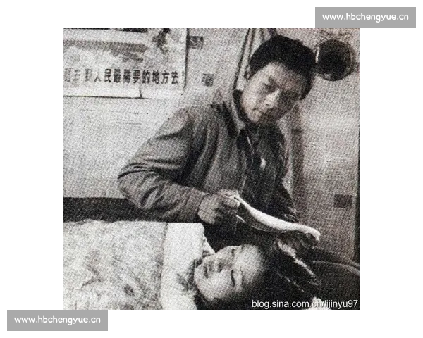 《当电影变成槽点工厂：毒舌解说带你吐槽那些令人崩溃的烂片》